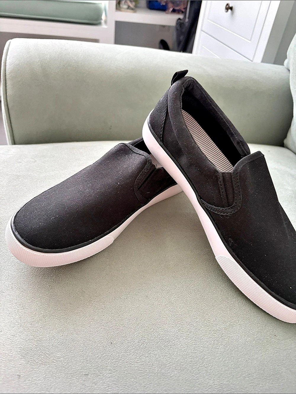 a new day Reese Quilted Slip-On Sneakers Black & Pink